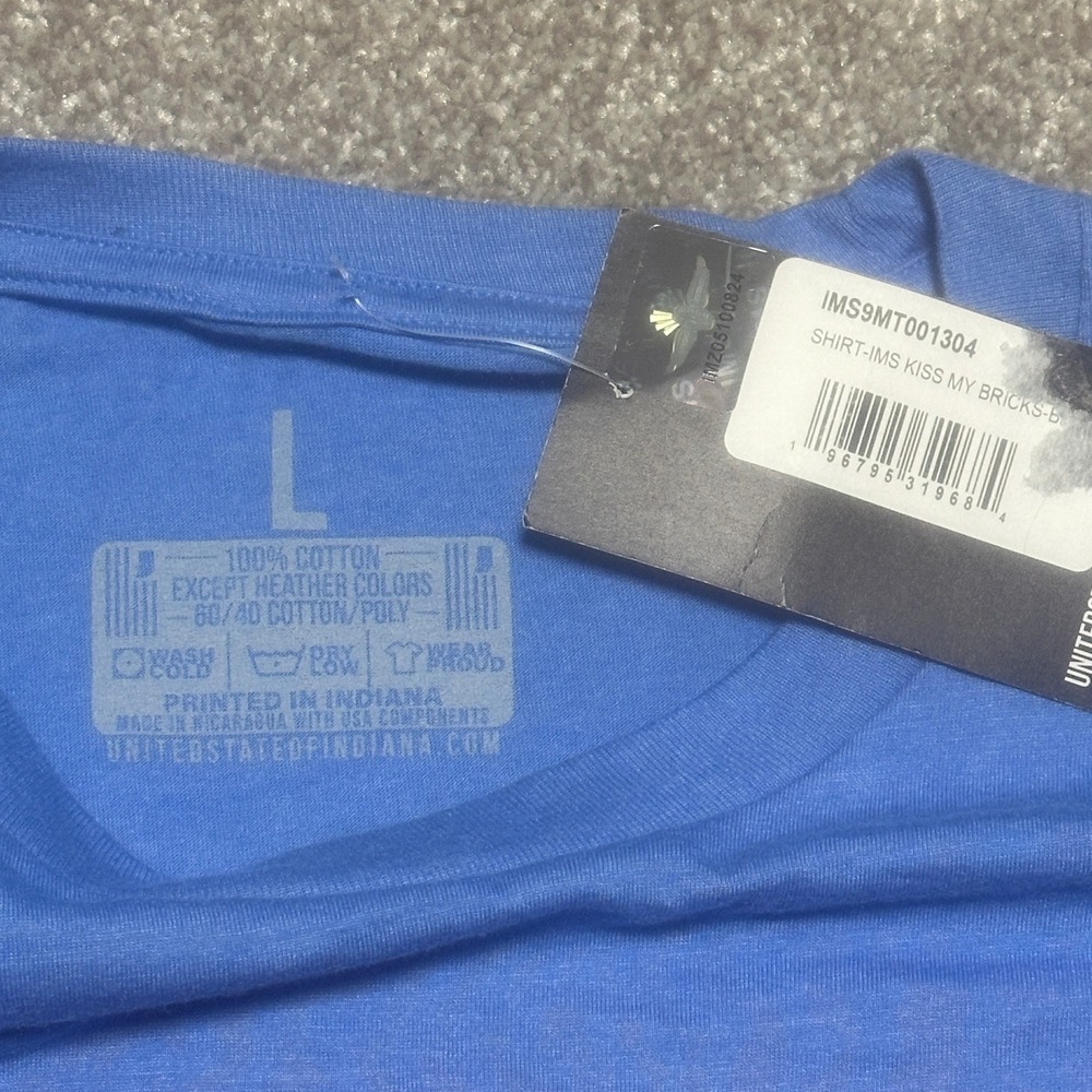 United State of Indiana Mens L Kiss My Bricks Graphic Tee Blue Indy 500 Racing - Picture 4 of 7